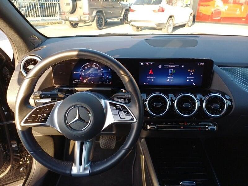 Mercedes-Benz GLA GLA 180 d Progressive Advanced NIGHT-PACK