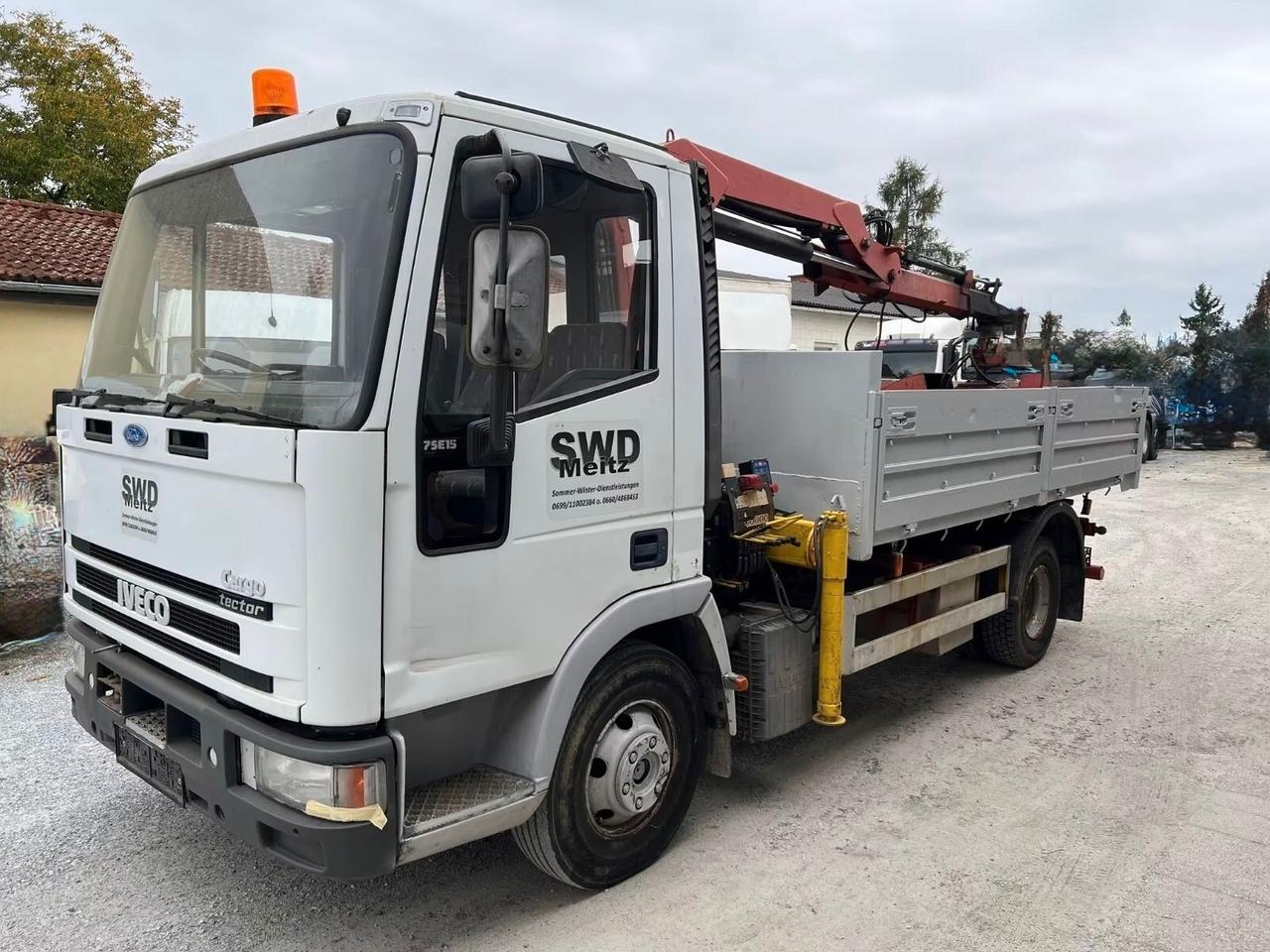 IVECO EUROCARGO TECTOR 75E15 RIBALTABILE CON GRU E BENNA