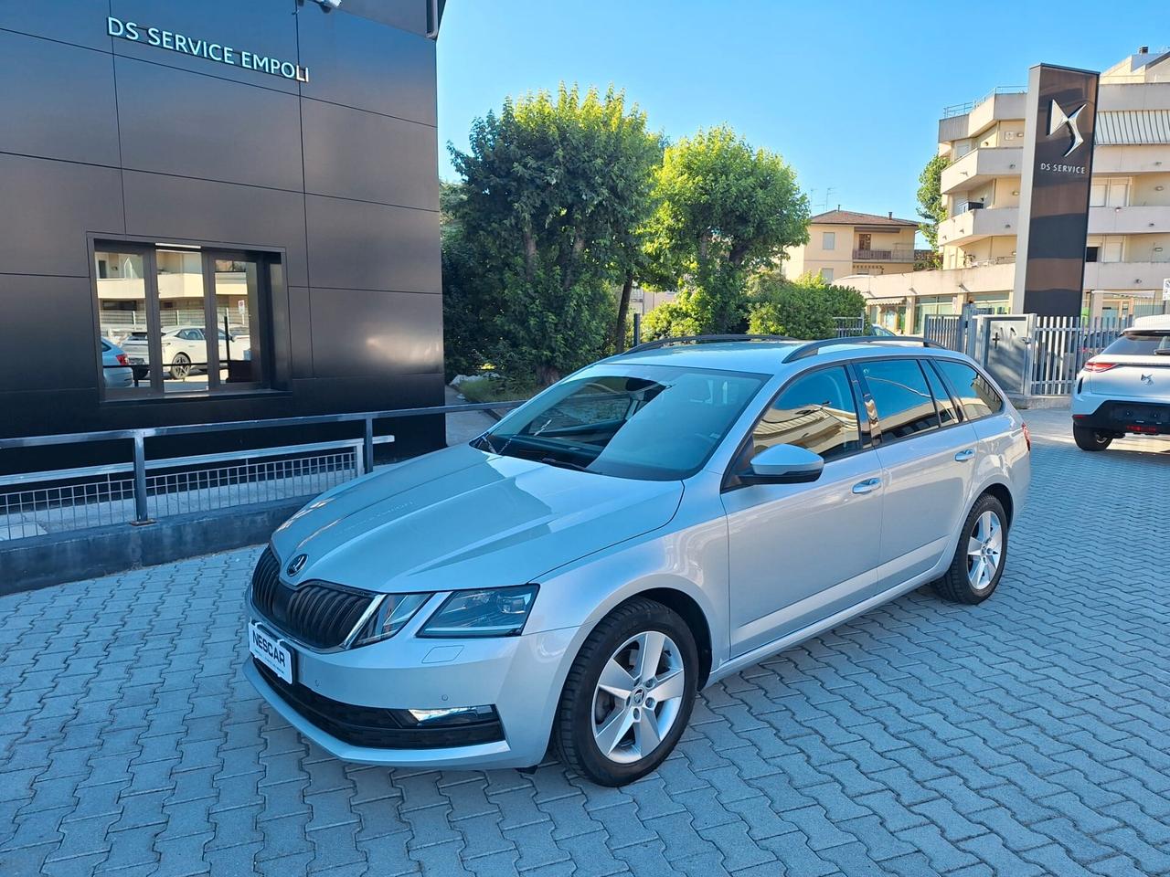 Skoda Octavia 1.6 TDI SCR 115 CV sw UNICO PROPRIETARIO IVA ESPOSTA X NEOPATENTATI