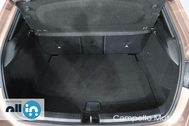 MERCEDES-BENZ A 200 A 200 d AMG auto