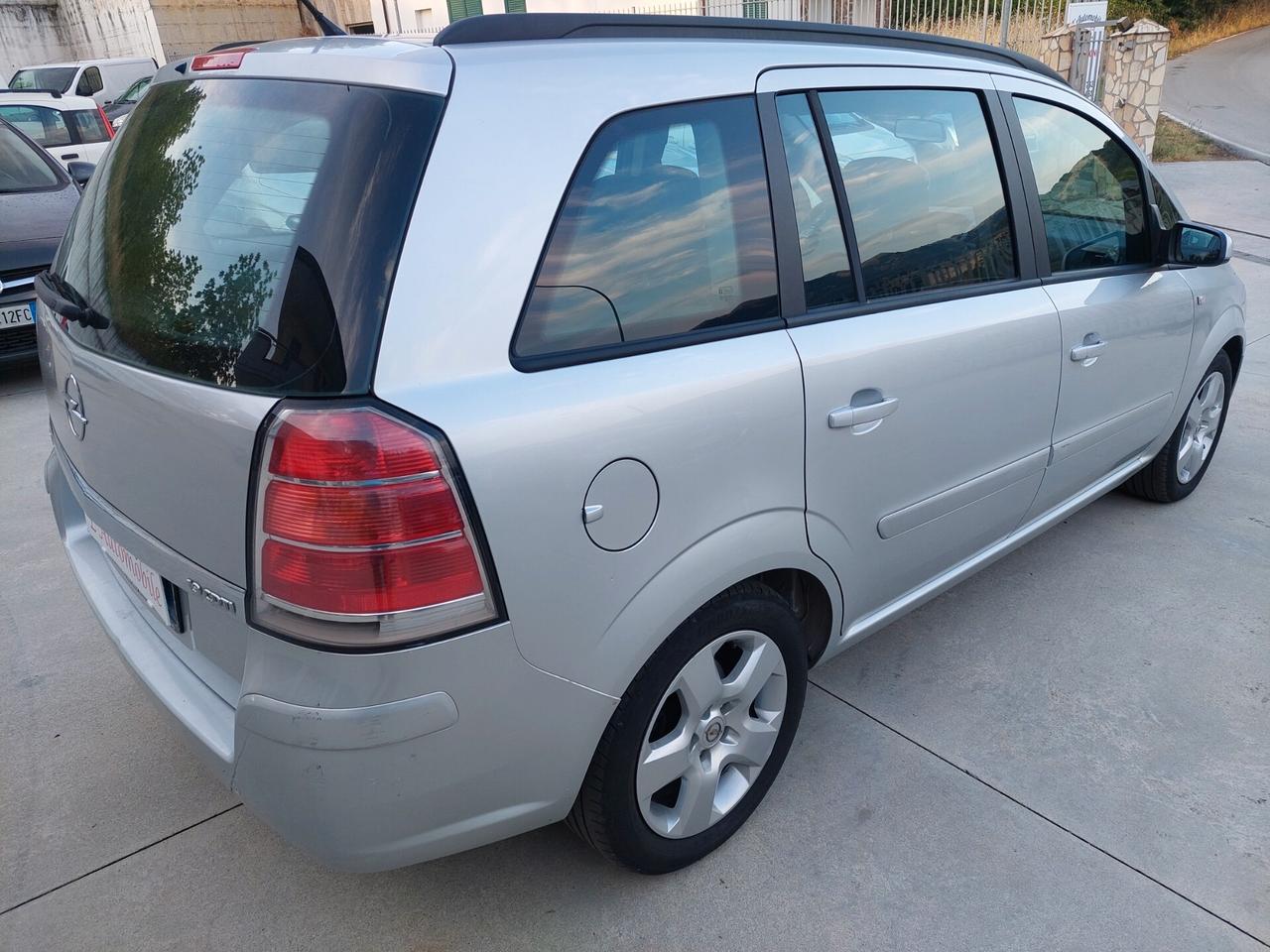 Opel Zafira 1.9 CDTI 120CV Enjoy 7POSTI