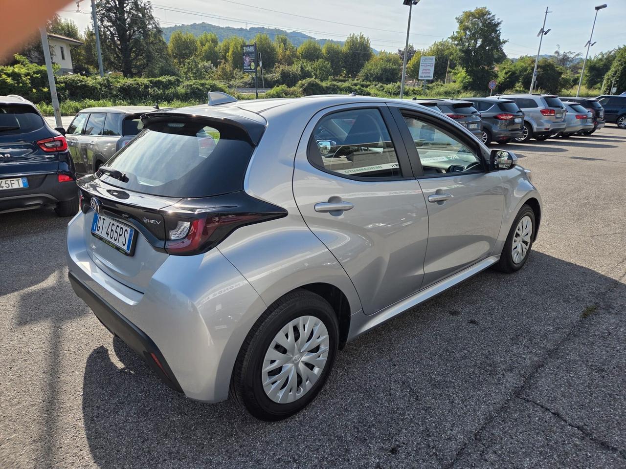 Toyota Yaris 1.5 Hybrid 5 porte Active *full-hybrid* neopatentati* NO VINCOLI FINANZIARI--