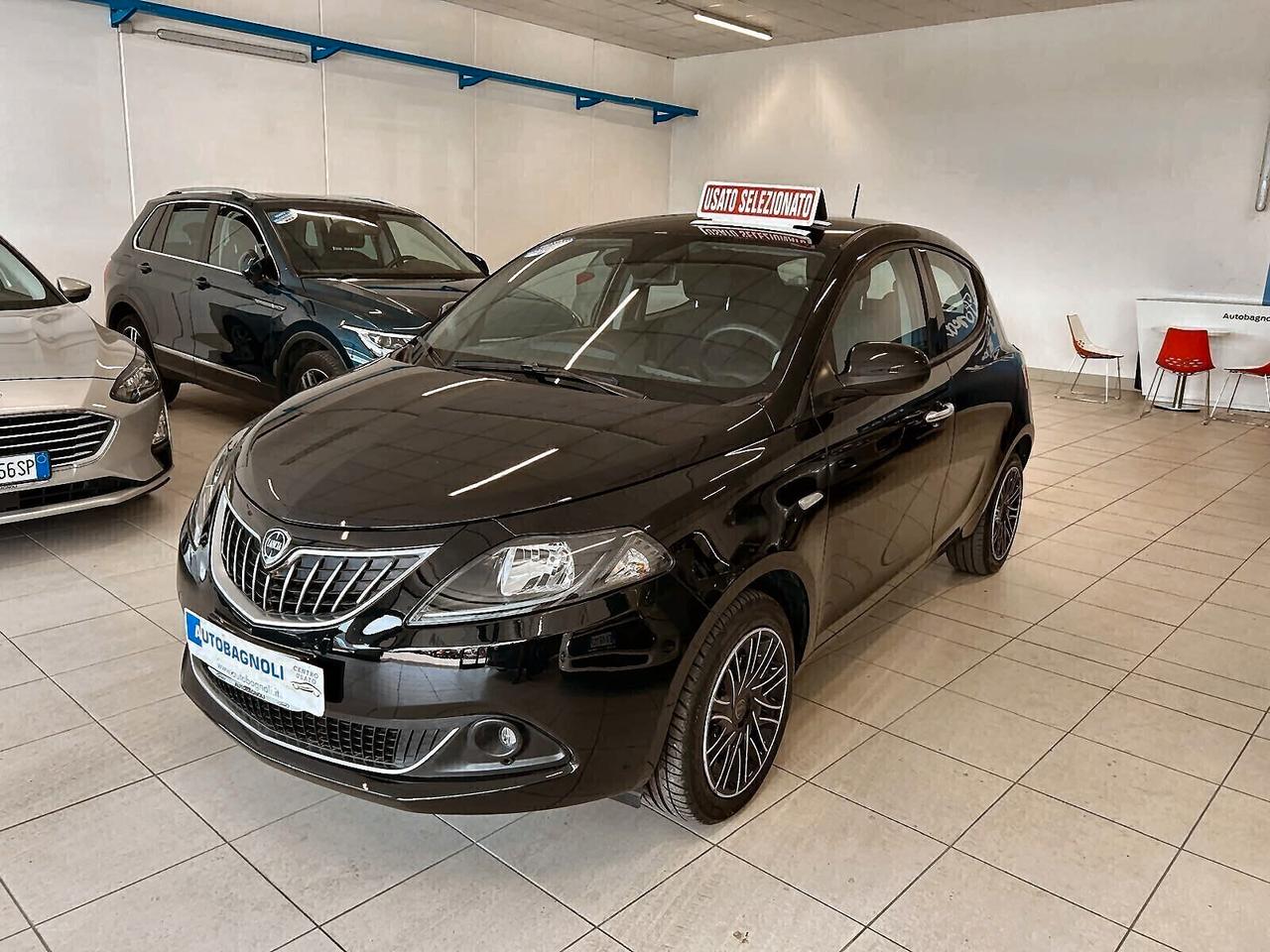 Lancia Ypsilon GOLD 1.0 FireFly Hybrid 5 p. SPOTICAR