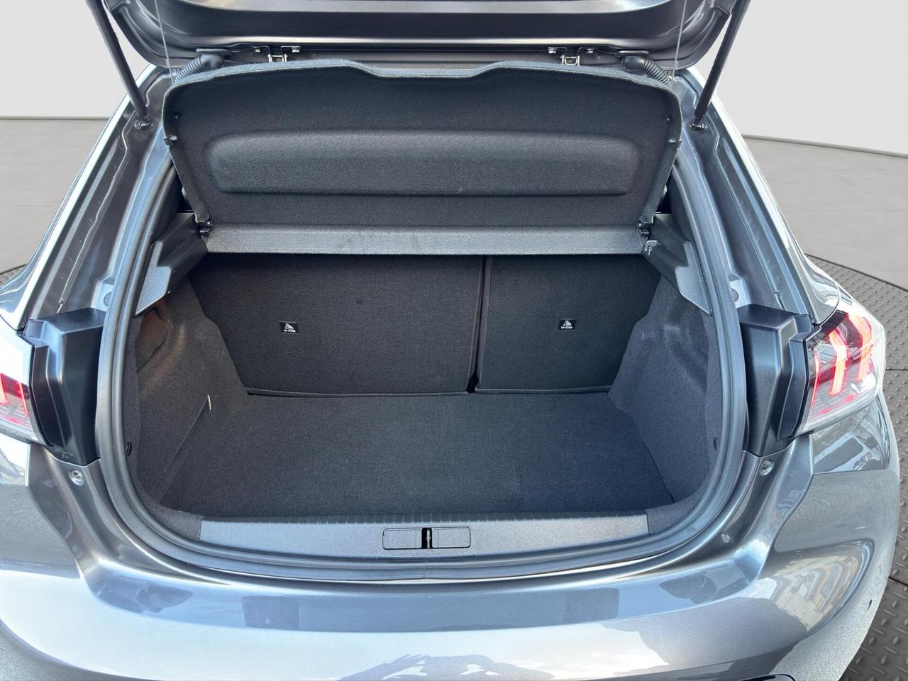 Peugeot 208 1.5 100cv bluehdi Allure Pack 2023