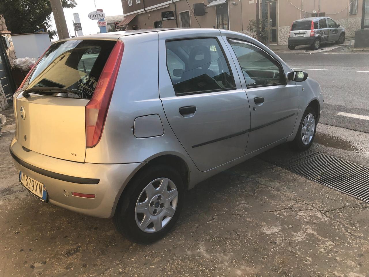 Fiat Punto 1.2 5 porte Active Natural Power