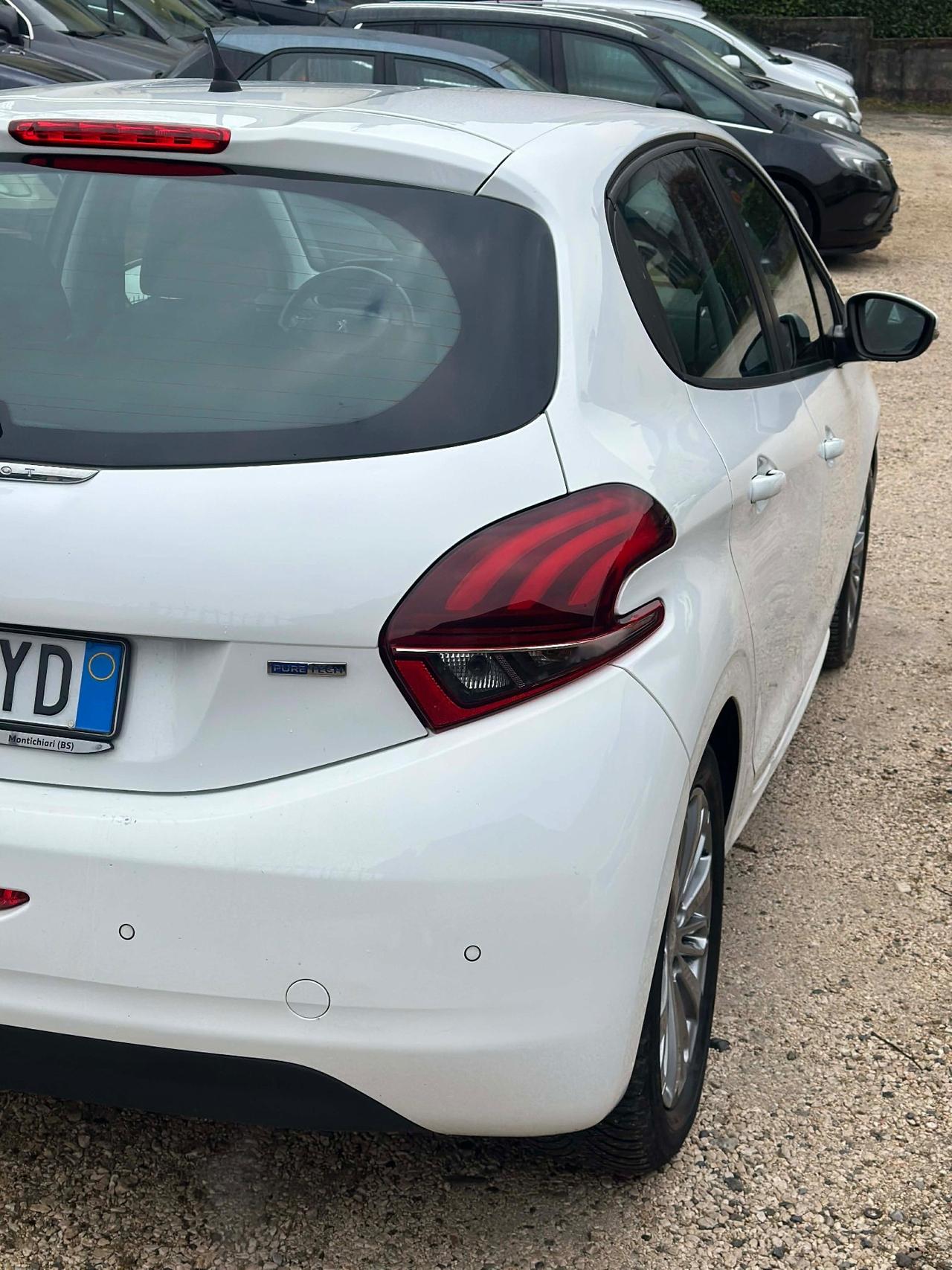 Peugeot 208 GPL 5P ALLURE NEOPAT KMCERT UNICOPR