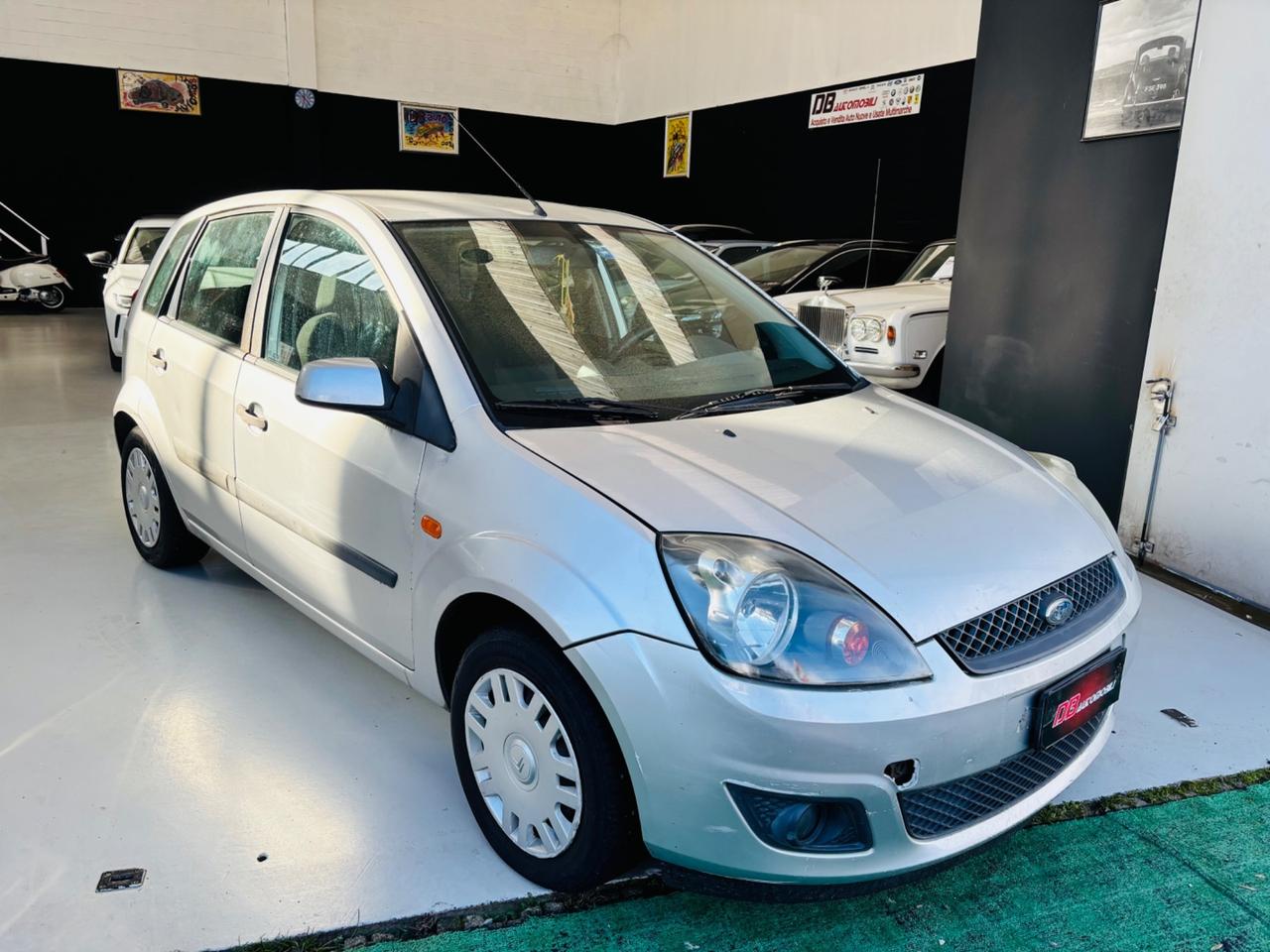 Ford Fiesta 1.2 16V 3p. Ghia