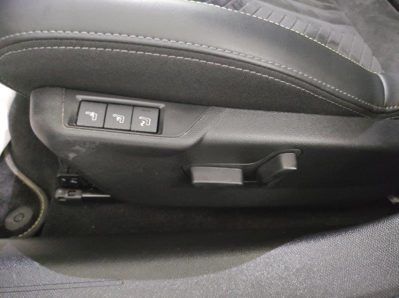 PEUGEOT 208 2ª serie - 208 Hybrid 145 e-DCS6 5 porte GT