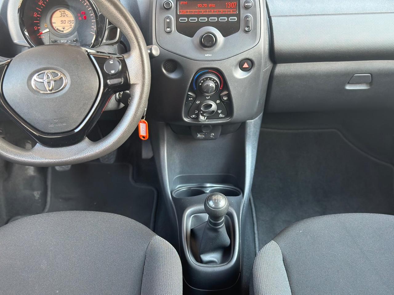 Toyota Aygo Connect 1.0 VVT-i 72 CV 5 porte x-play