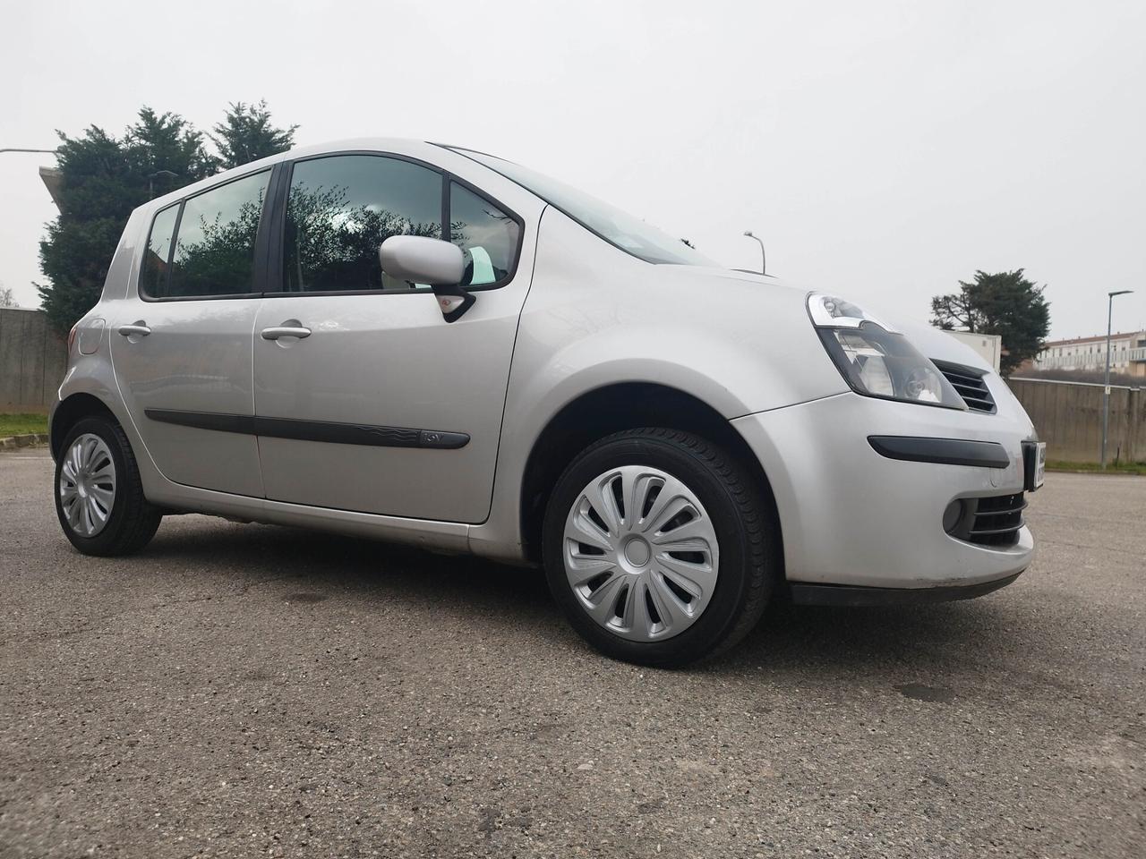 Renault Modus 1.2 16V Confort Authentique km 63900