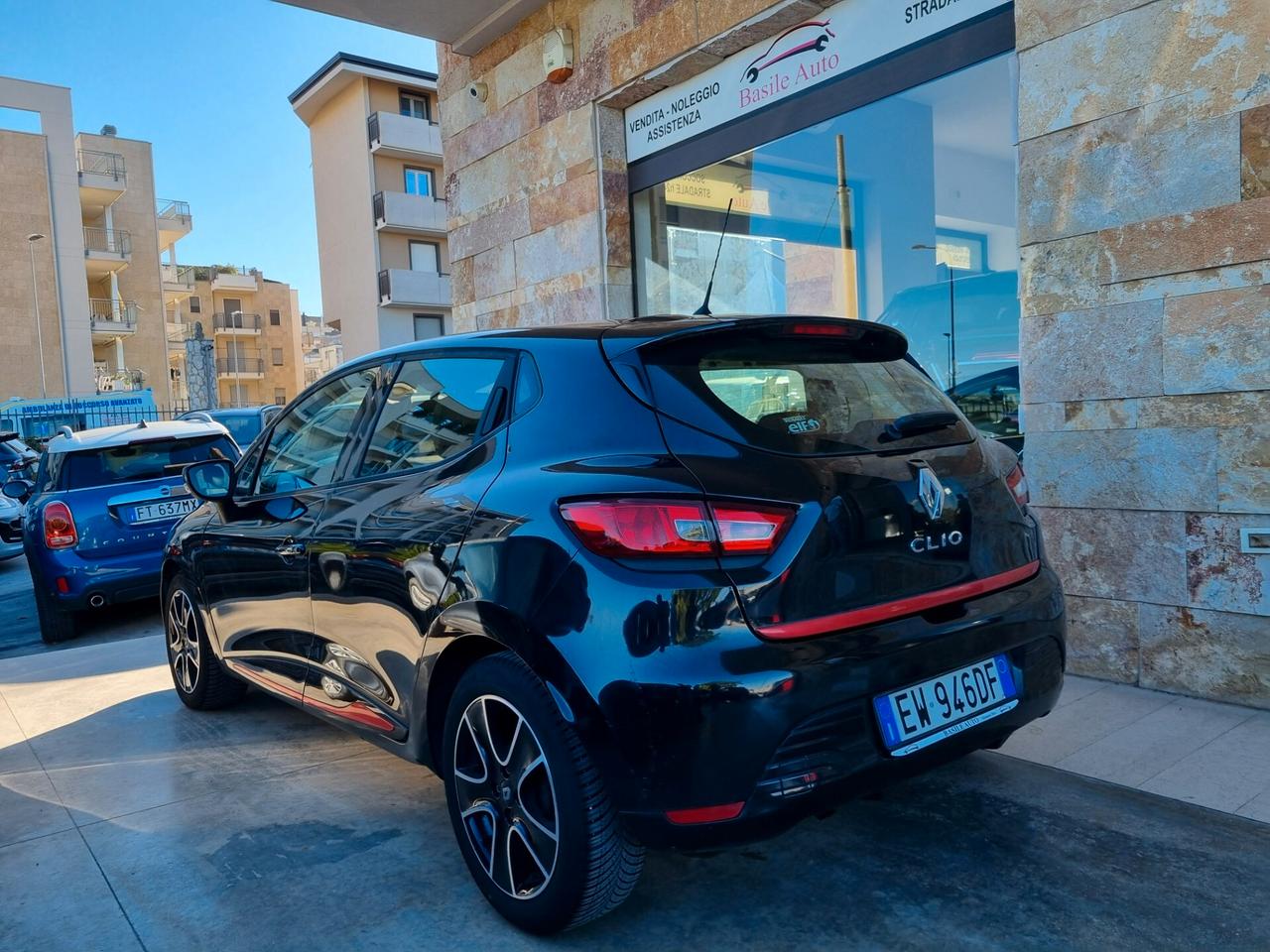 Renault Clio 1.2 75CV 5 porte Costume National