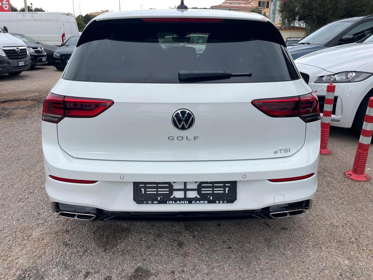 Volkswagen Golf 1.5 eTSI 130 CV DSG R-Line