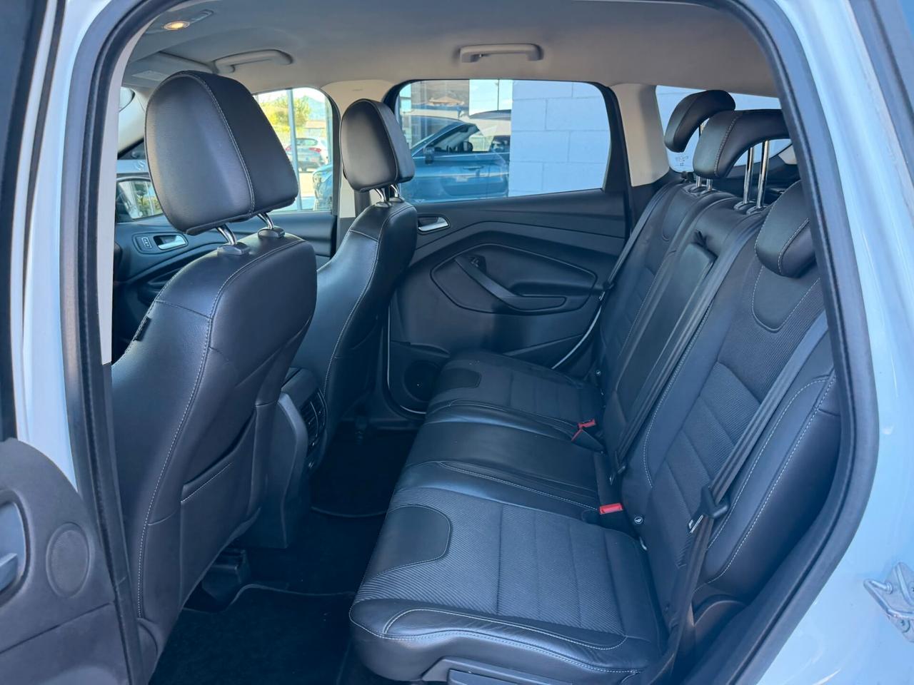 Ford Kuga 2.0 TDCI 140 CV 4WD Titanium