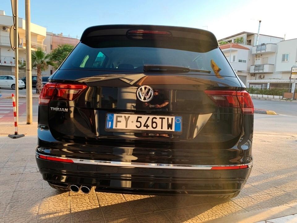 Volkswagen Tiguan 2.0 TDI SCR R-LINE 150 CV COOKPIT-CARPLAY-LED-CAM