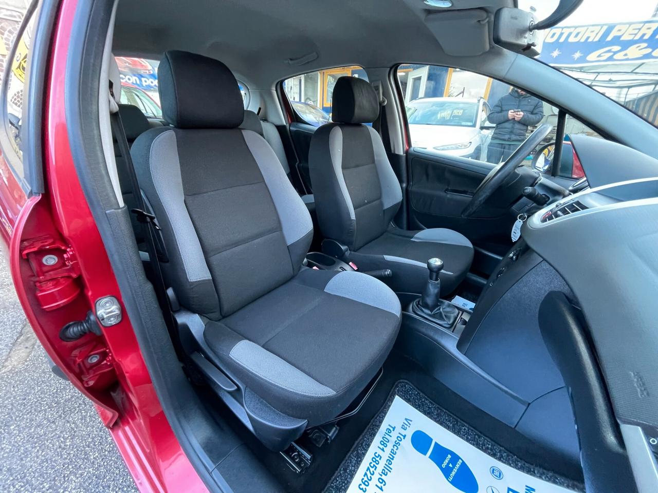 Peugeot 207 1.4 88CV 5p. XT GPL