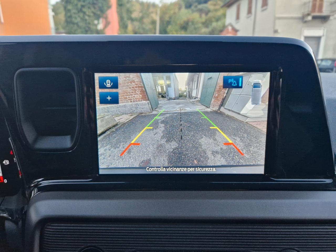 Ford Tourneo Courier 1.0 125CV "46.400 km" Carplay, Telecamera, Sensori