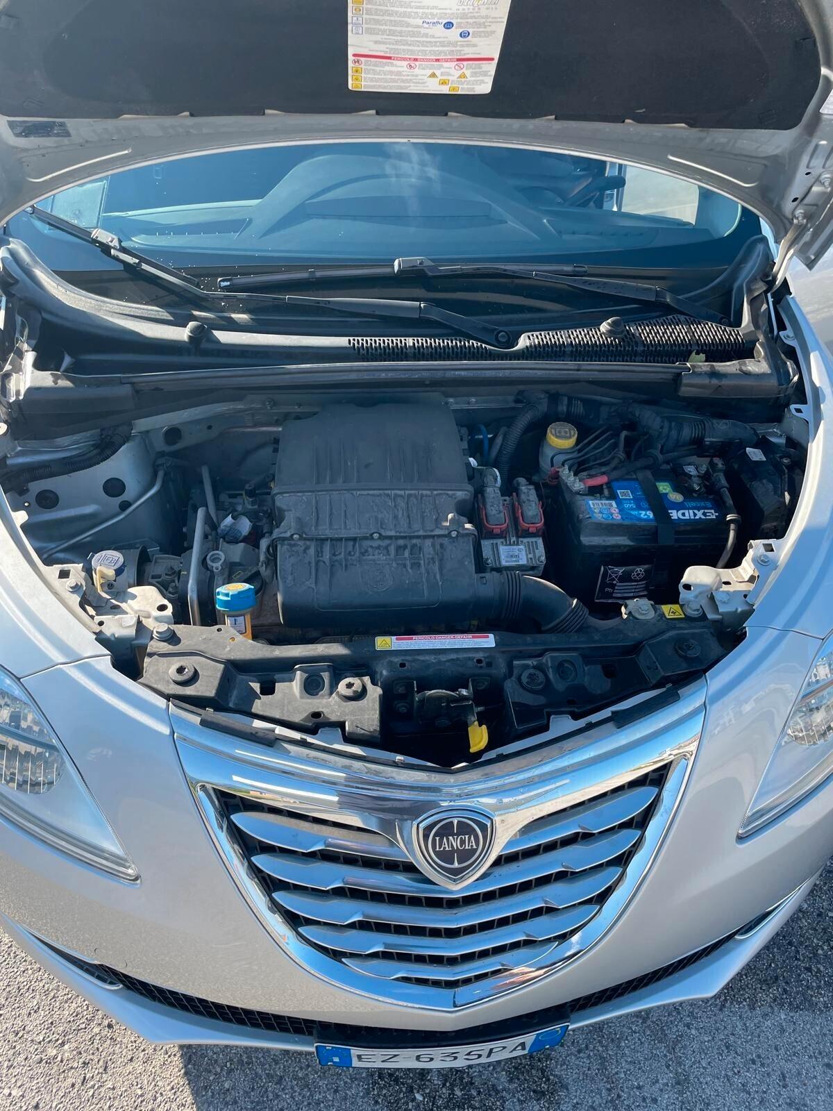 Lancia Ypsilon 1.2 69 CV Unyca