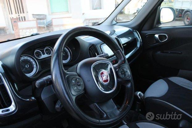 FIAT 500L 1.3 Autocarro iva esposta - 2013