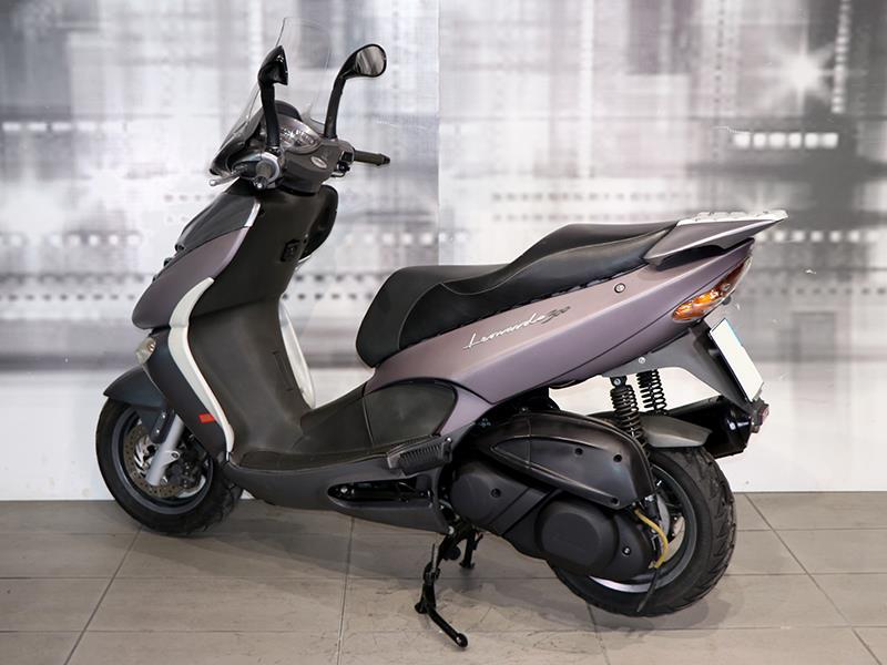 Aprilia Leonardo 300