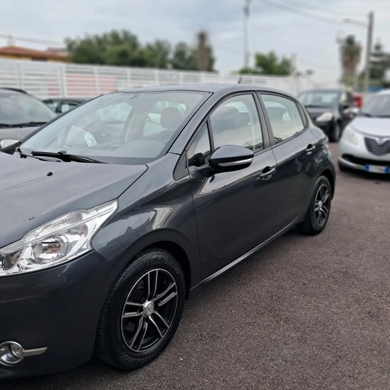 Peugeot 208 1.4 HDi 68 CV 5 porte Active