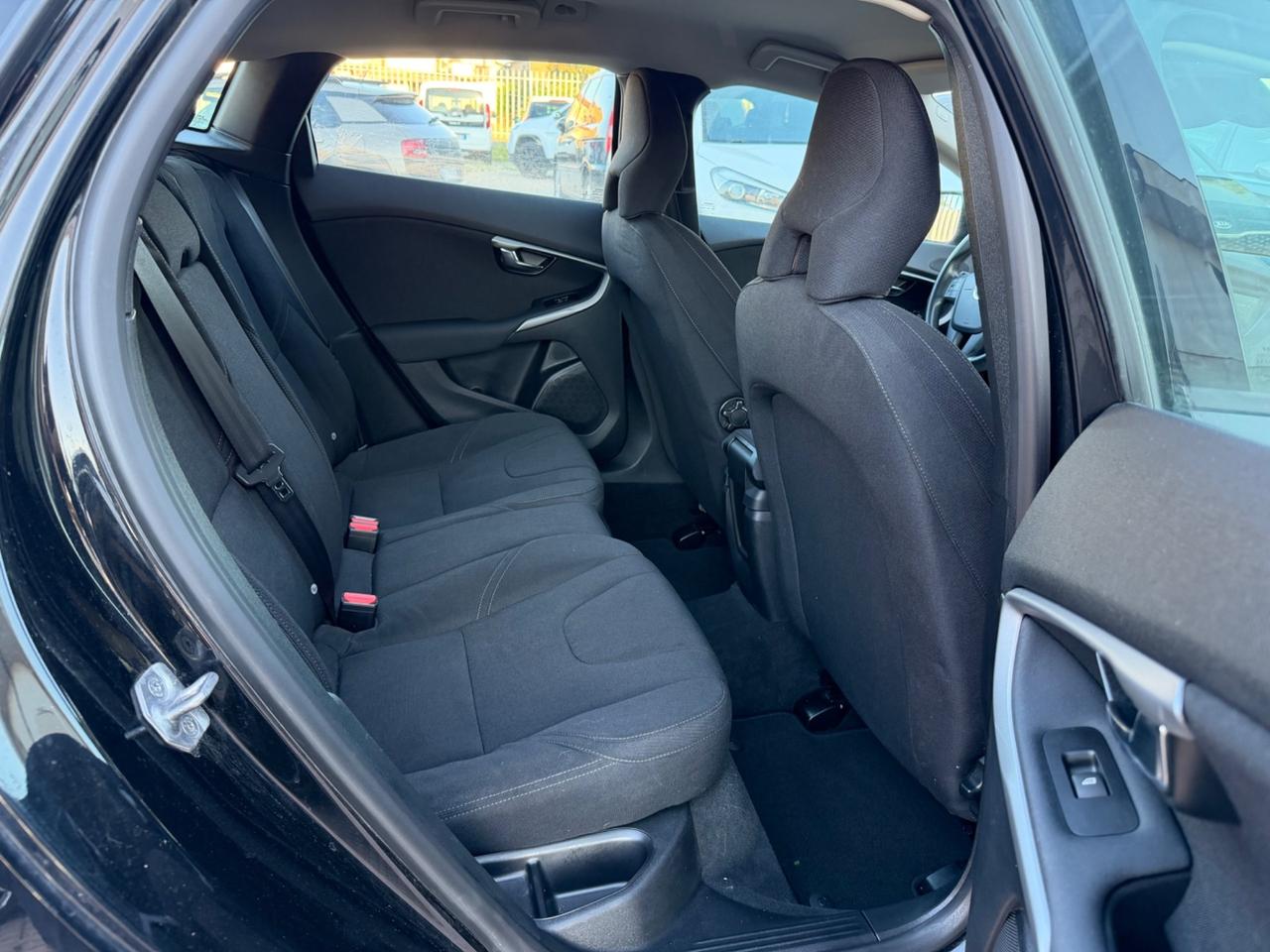 Volvo V40 D2 1.6 Summum