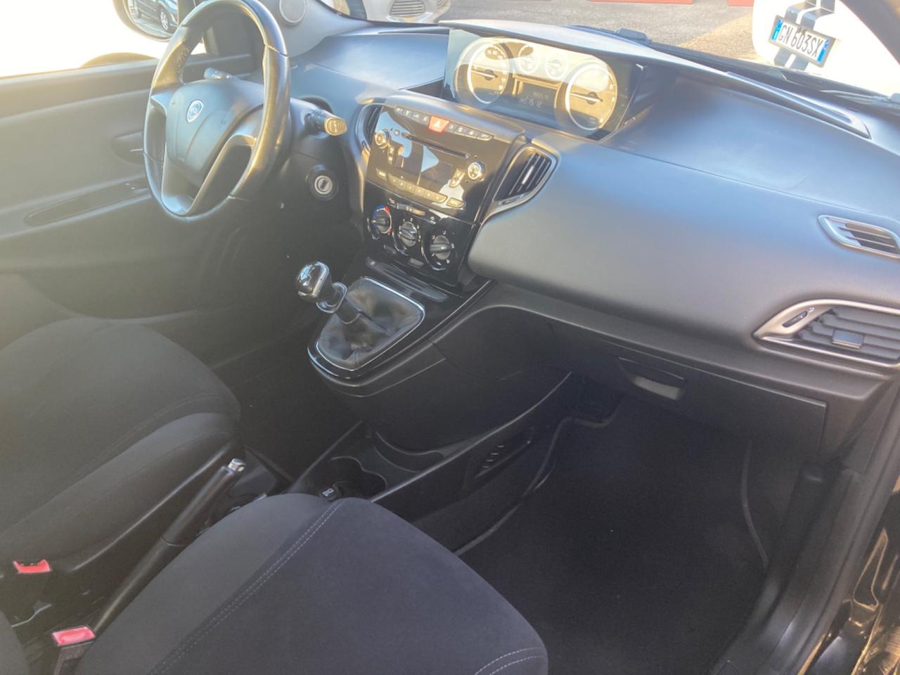 LANCIA YPSILON 1.2 BENZINA (MODELLO GOLD)