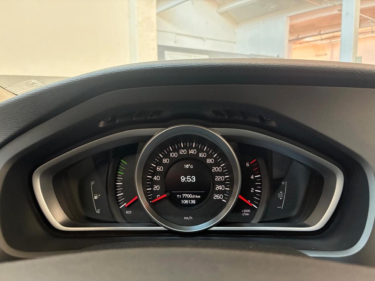 Volvo V40 D3 Momentum