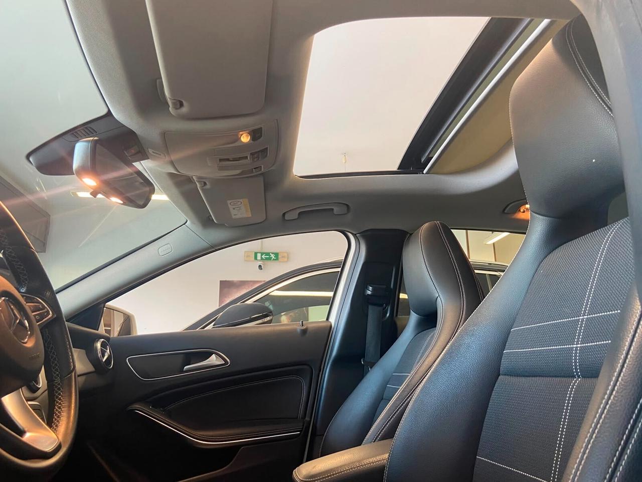 Mercedes-benz GLA 220 d Automatic Sport Tettuccio