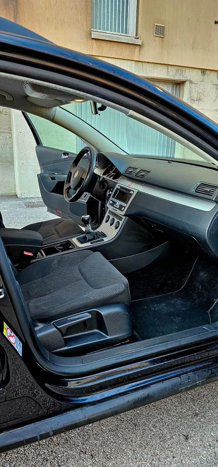 Volkswagen Passat 1.9 TDI/105CV DPF Var. Comf.