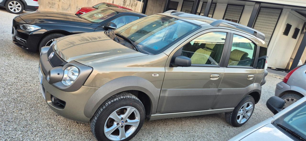 Fiat Panda 1.3 MJT 16V 4x4 Cross