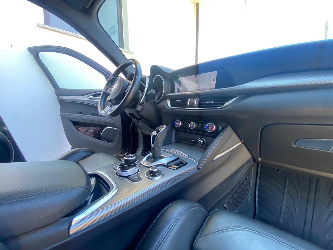 Alfa Romeo Stelvio 2.2 Turbodiesel 210 CV AT8 Q4 Veloce