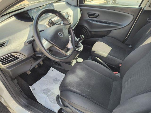 LANCIA Ypsilon 1.2 69 CV 5 porte Gold