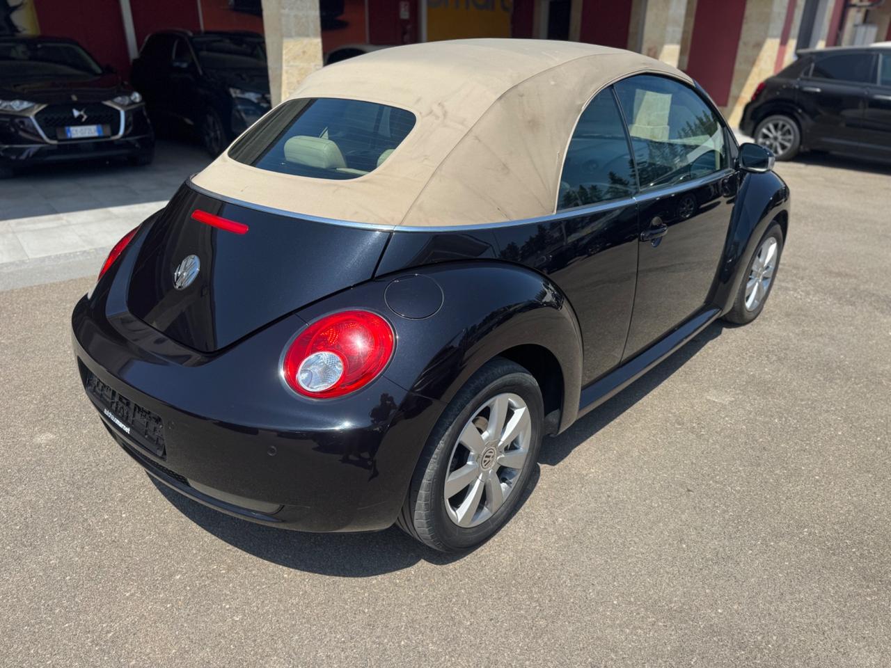 Volkswagen New Beetle 1.9 TDI 105CV Cabrio pelle beige