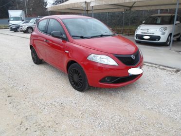 Lancia Ypsilon 1.2 69 CV 5 porte GPL Ecochic Monogram