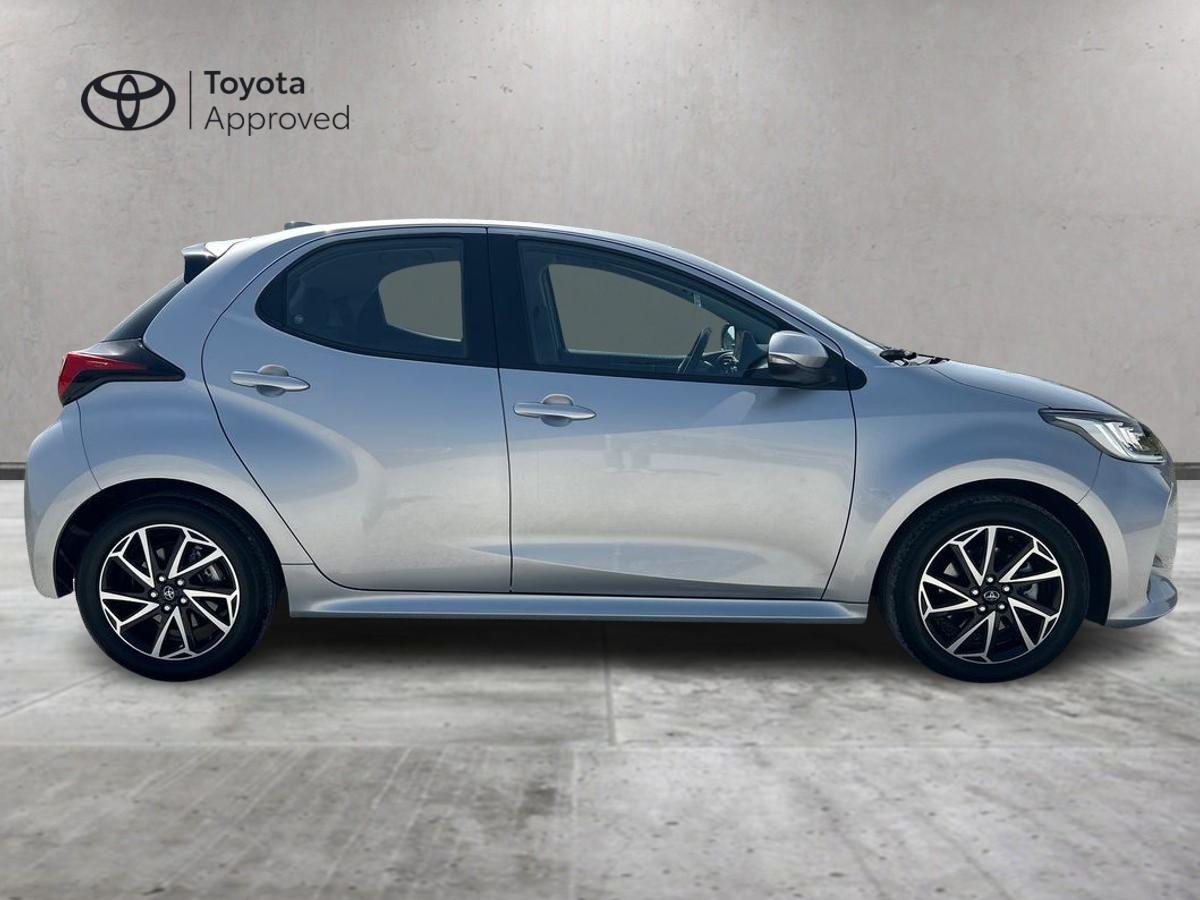TOYOTA Yaris 4ª serie - Yaris 1.5 Hybrid 5 porte Trend