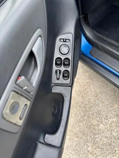 Honda CRX 1.6 vti c/AC,abs cat