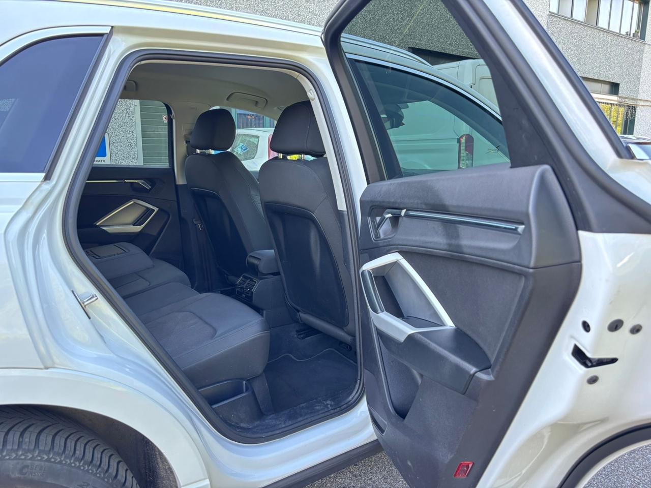 Audi Q3 40 TDI quattro S tronic line edition