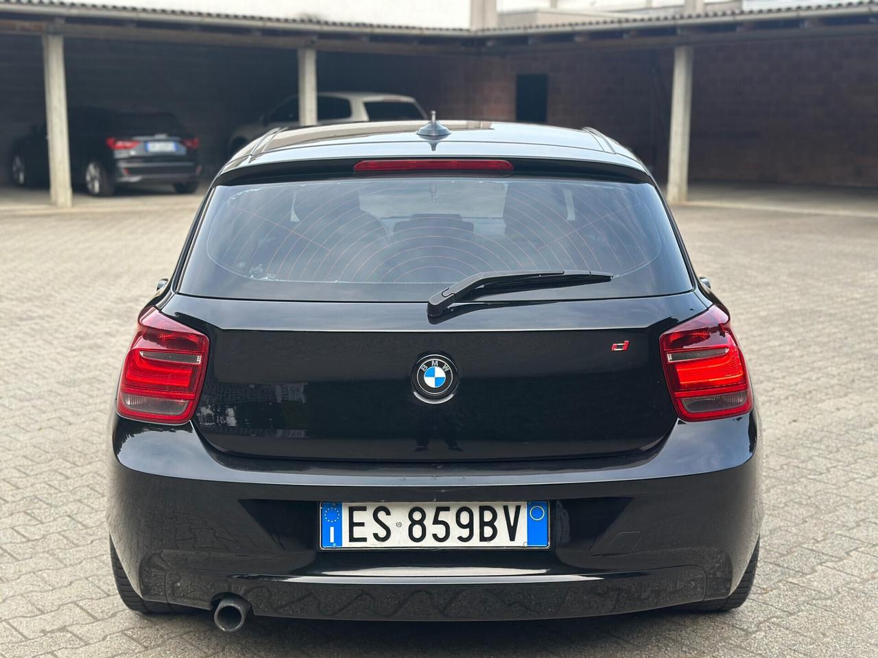 Bmw 116 116d 5p. Urban