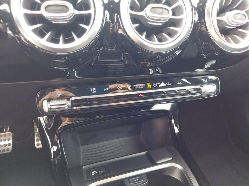 Mercedes-Benz Classe A A 180 d Premium