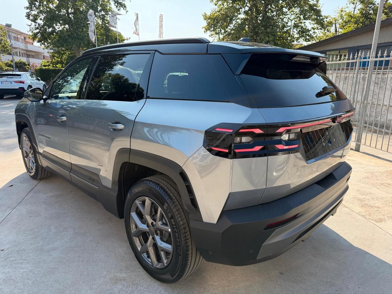 Jeep Compass 1.2 Turbo e-hybrid MHEV Summit 145CV EDCT6