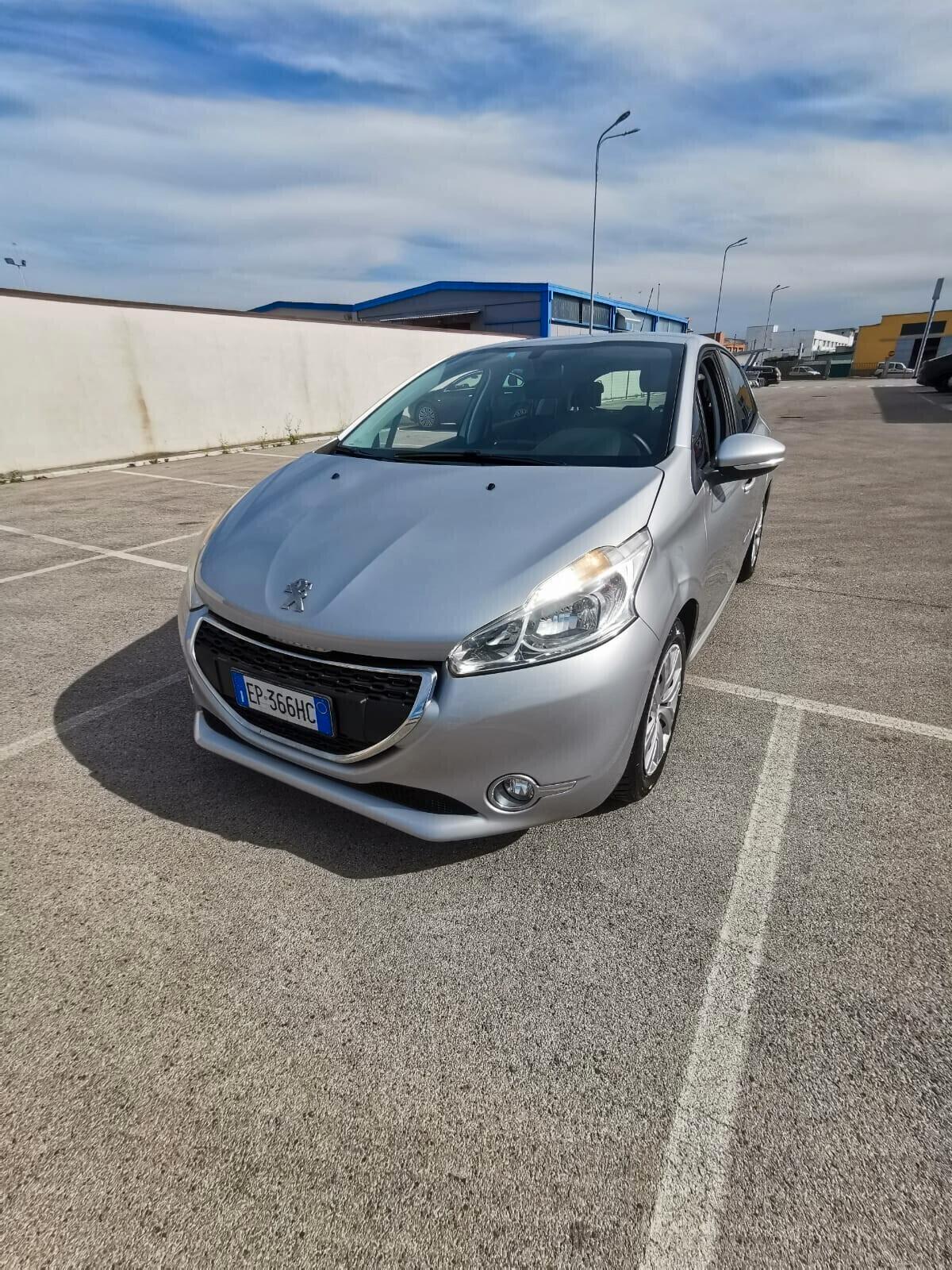 Peugeot 208 1.0 VTi 68 CV 5 porte Active - 2013
