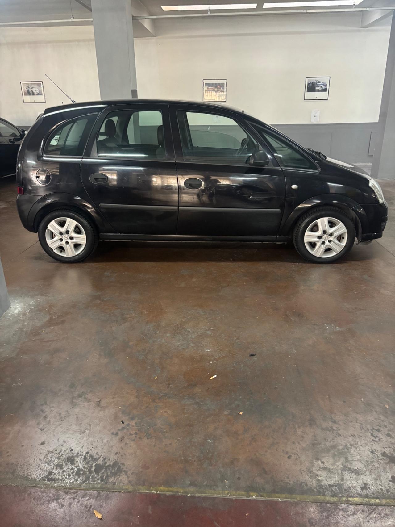 Opel Meriva 1.4 16V GPL-TECH Club