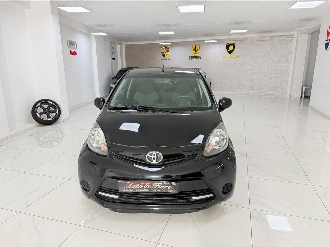 TOYOTA AYGO X,NAVI,5 PORTE,OTTIMA PER NEOPATENTATI
