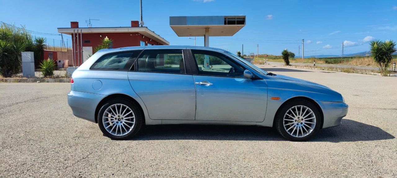 Alfa Romeo 156 1.9 JTD cat Distinctive
