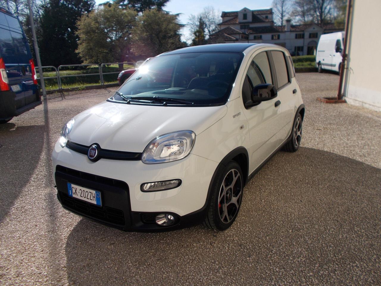 Fiat Panda 1.0 FireFly S&S Hybrid Sport