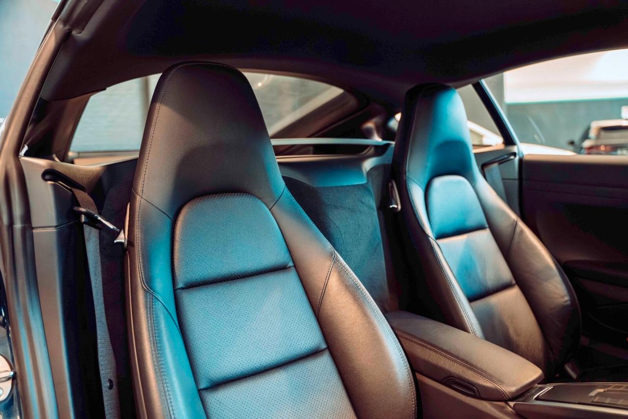 Porsche Cayman 718