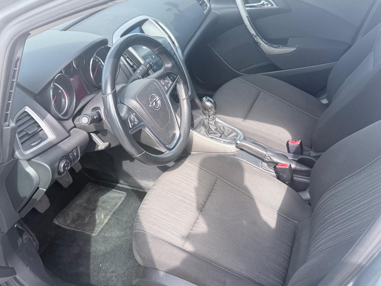 Opel Astra 1.7 CDTI 110CV Sports Tourer Cosmo