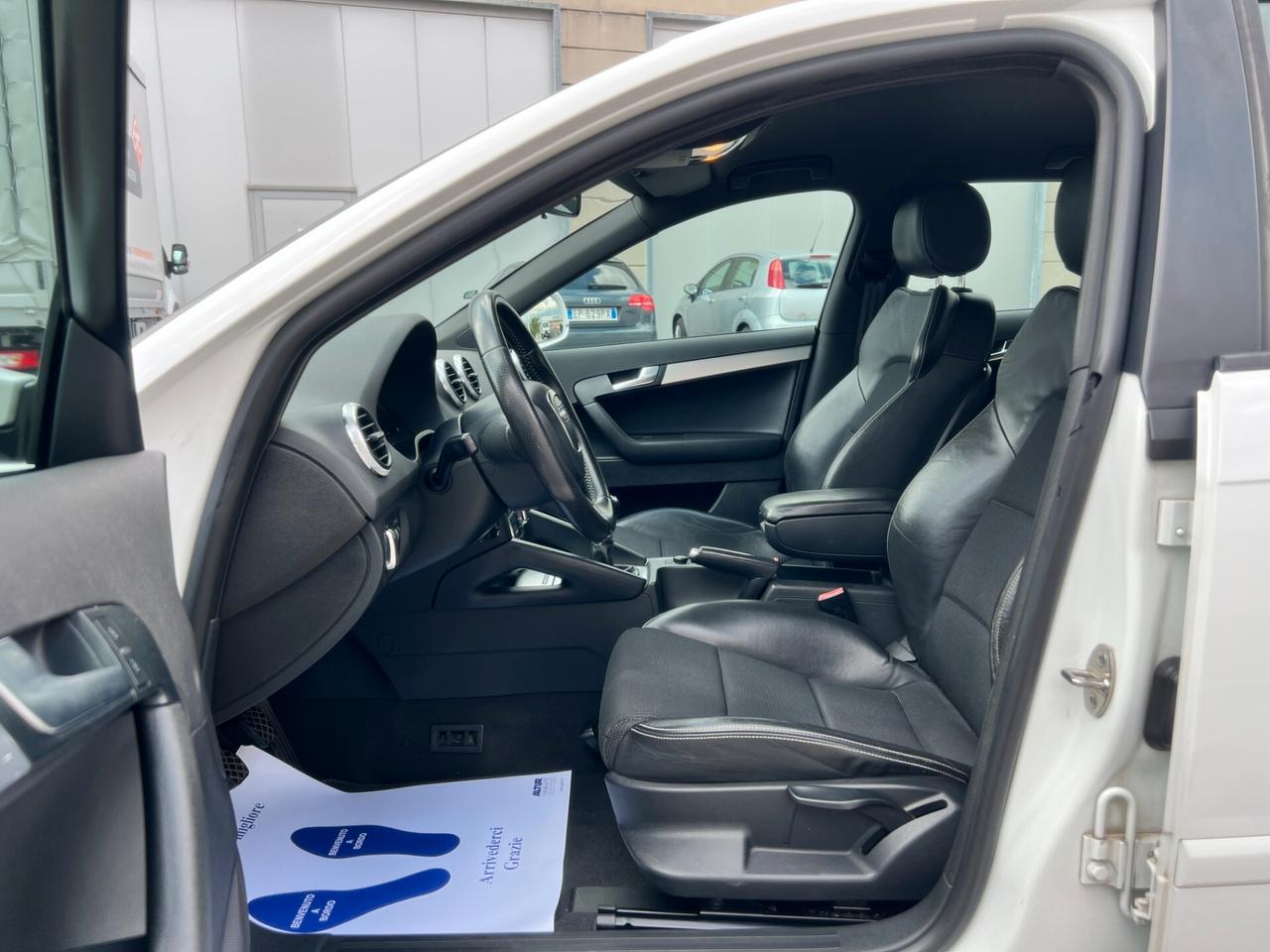 Audi A3 SPB 1.6 TDI 105 CV S-LINE Doppio