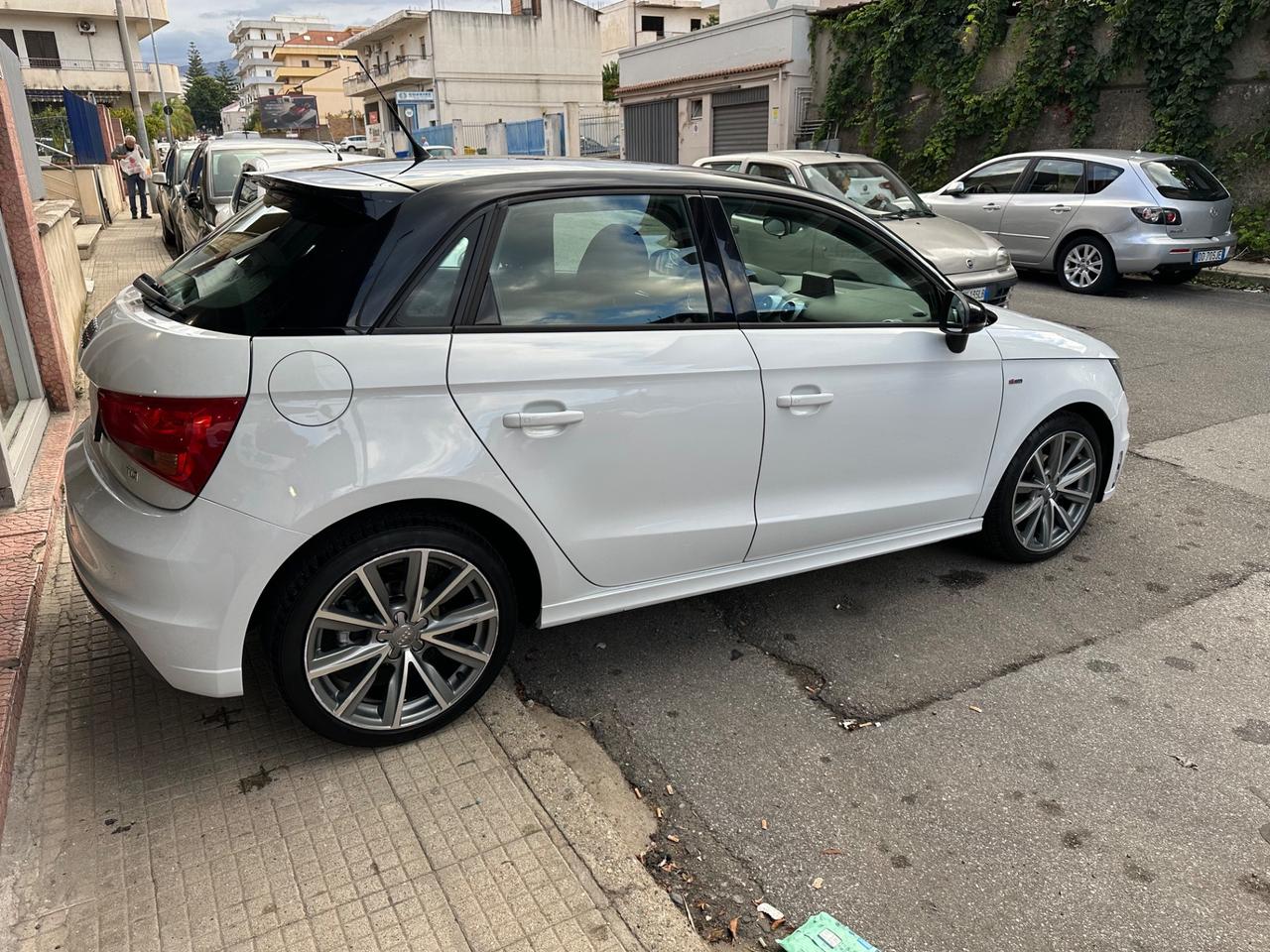 Audi A1 1.6 TDI S line edition plus