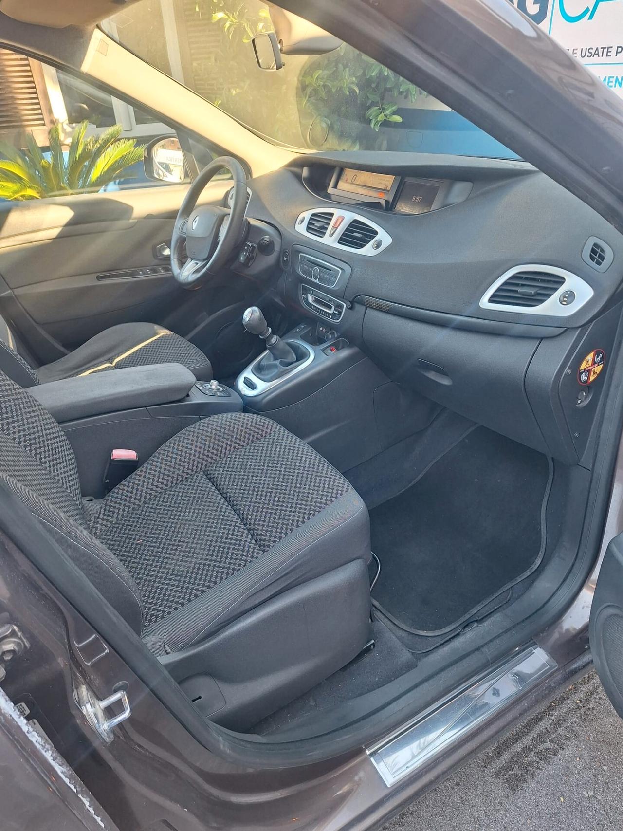 Renault Scenic Scénic X-Mod 1.5 dCi 110CV Dynamique